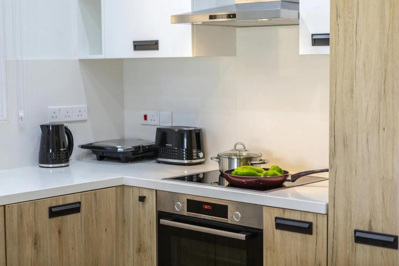 Kiti Beachfront Villa Carpe Diem מראה חיצוני תמונה