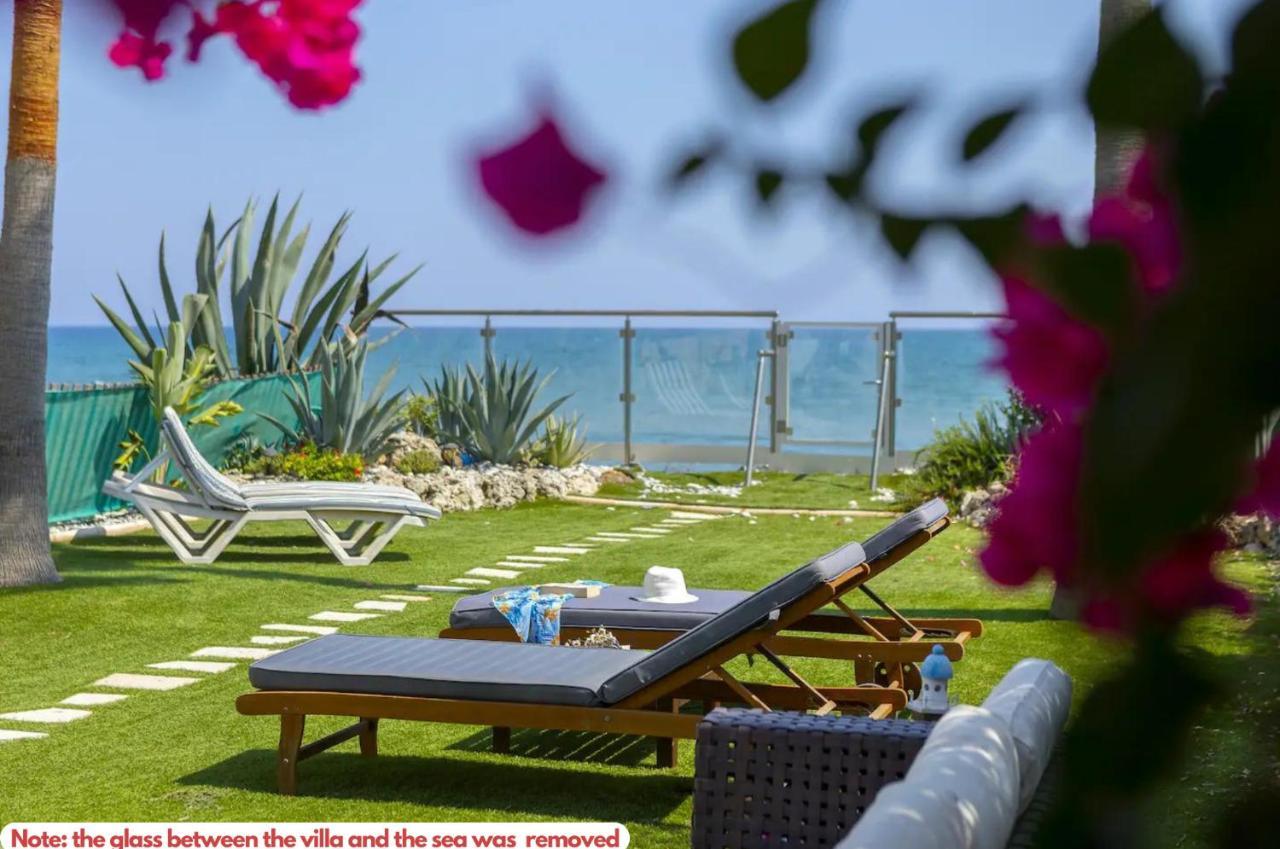 Kiti Beachfront Villa Carpe Diem מראה חיצוני תמונה